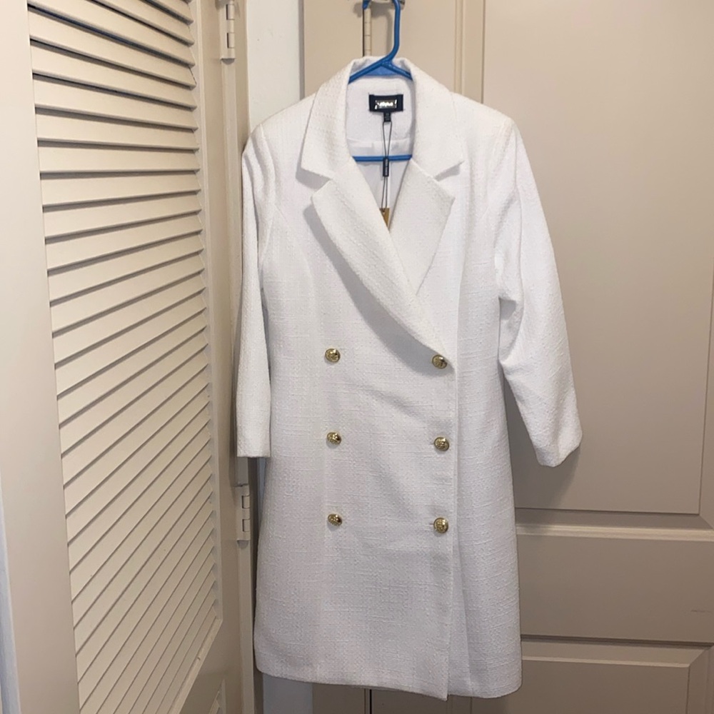 Elegant and classy double-breasted long jacket/dress!